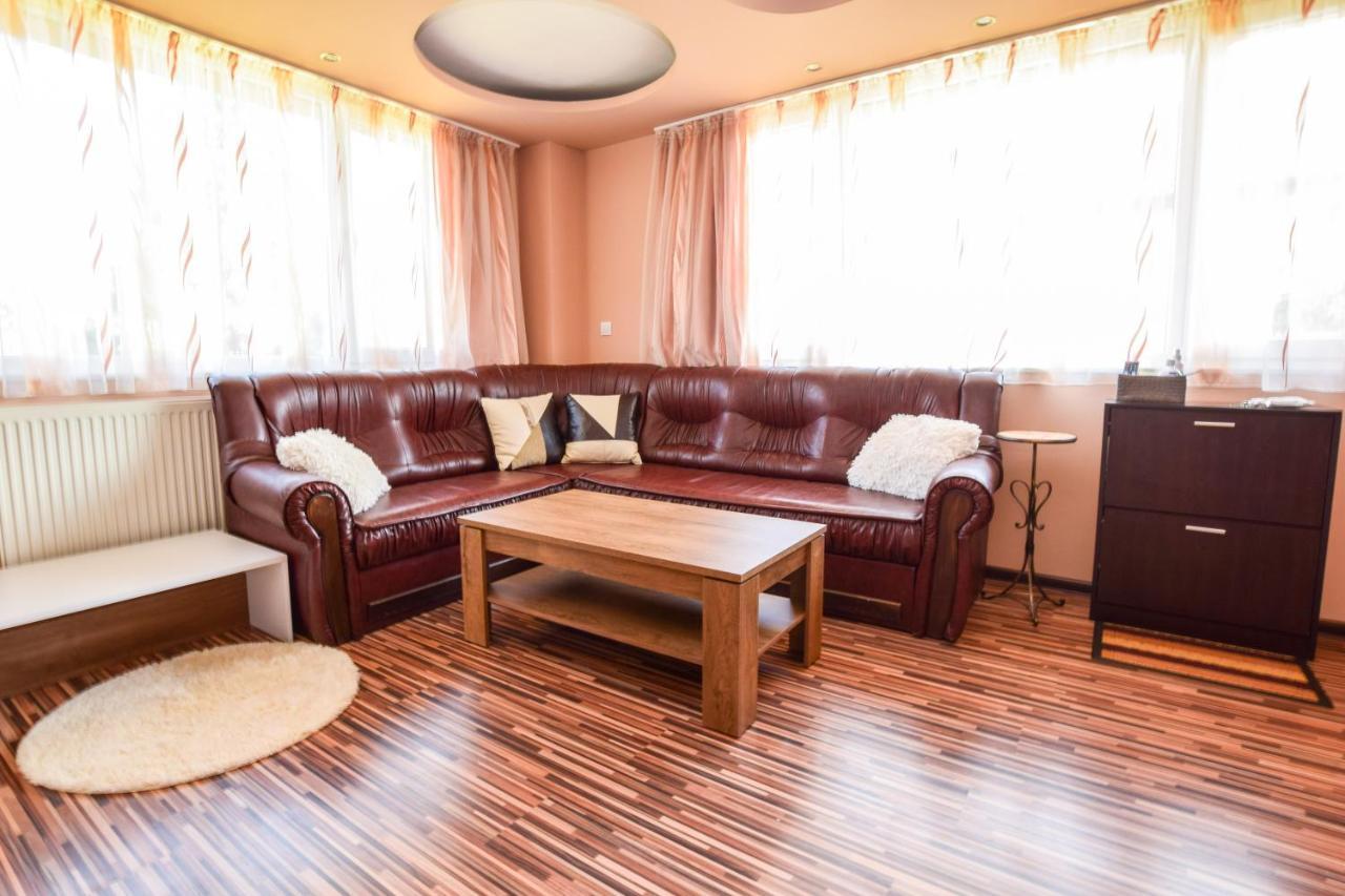 Mariana Apartment Pavel Banya Exterior photo