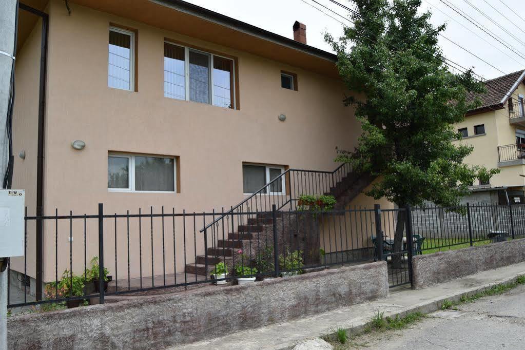 Mariana Apartment Pavel Banya Exterior photo